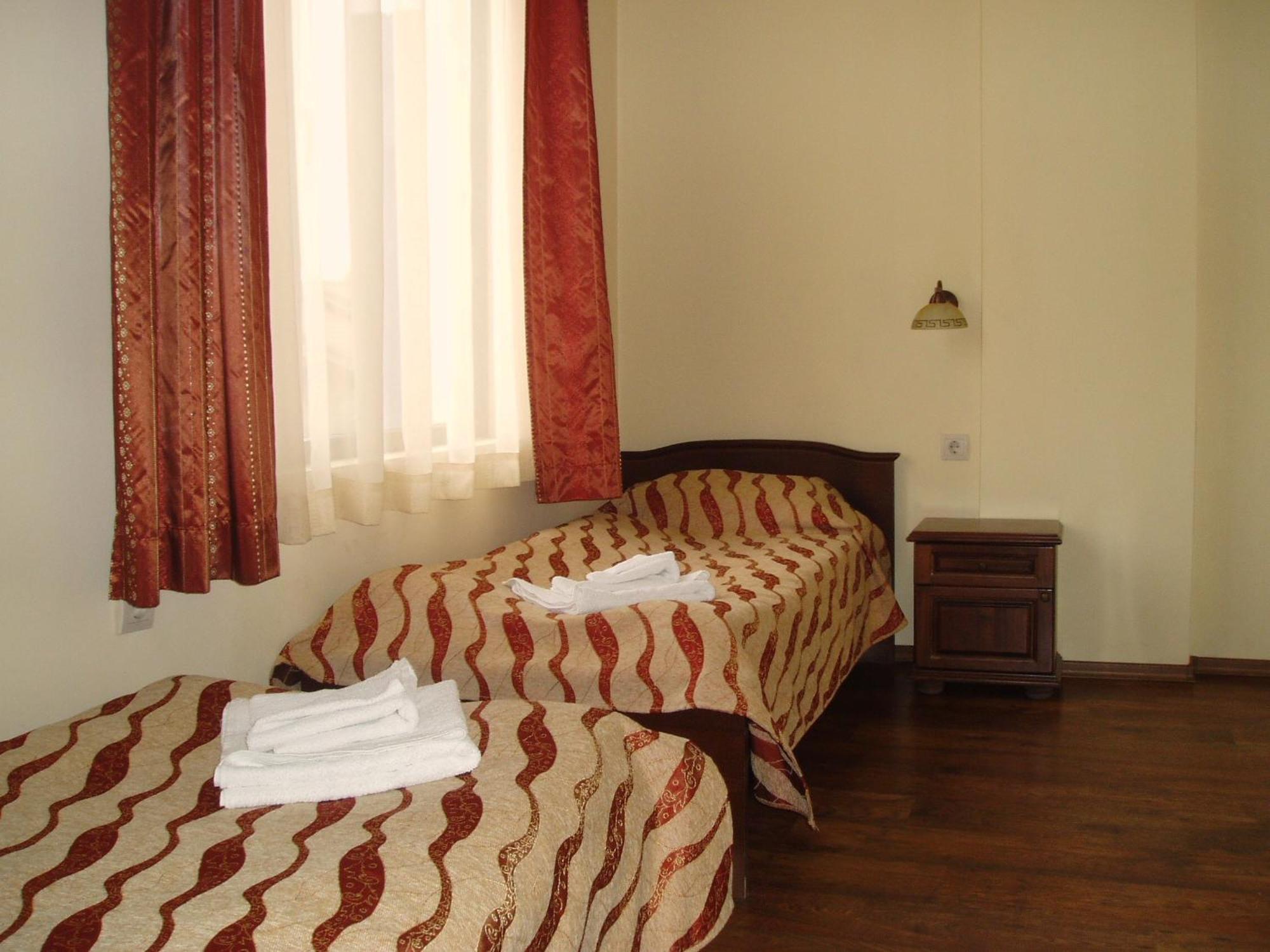 Apartments & Studios Mountain Romance Bansko Bagian luar foto